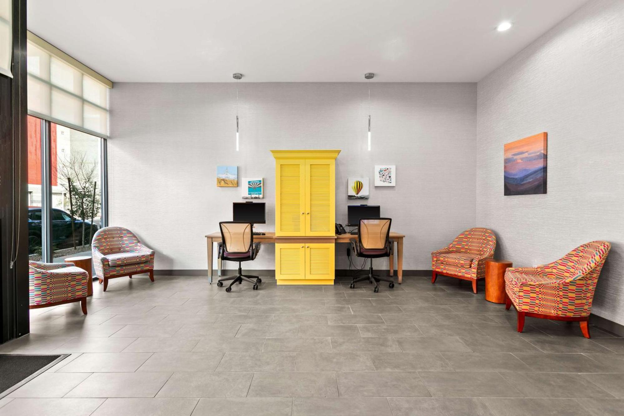 Home2 Suites By Hilton Phoenix Downtown ภายนอก รูปภาพ