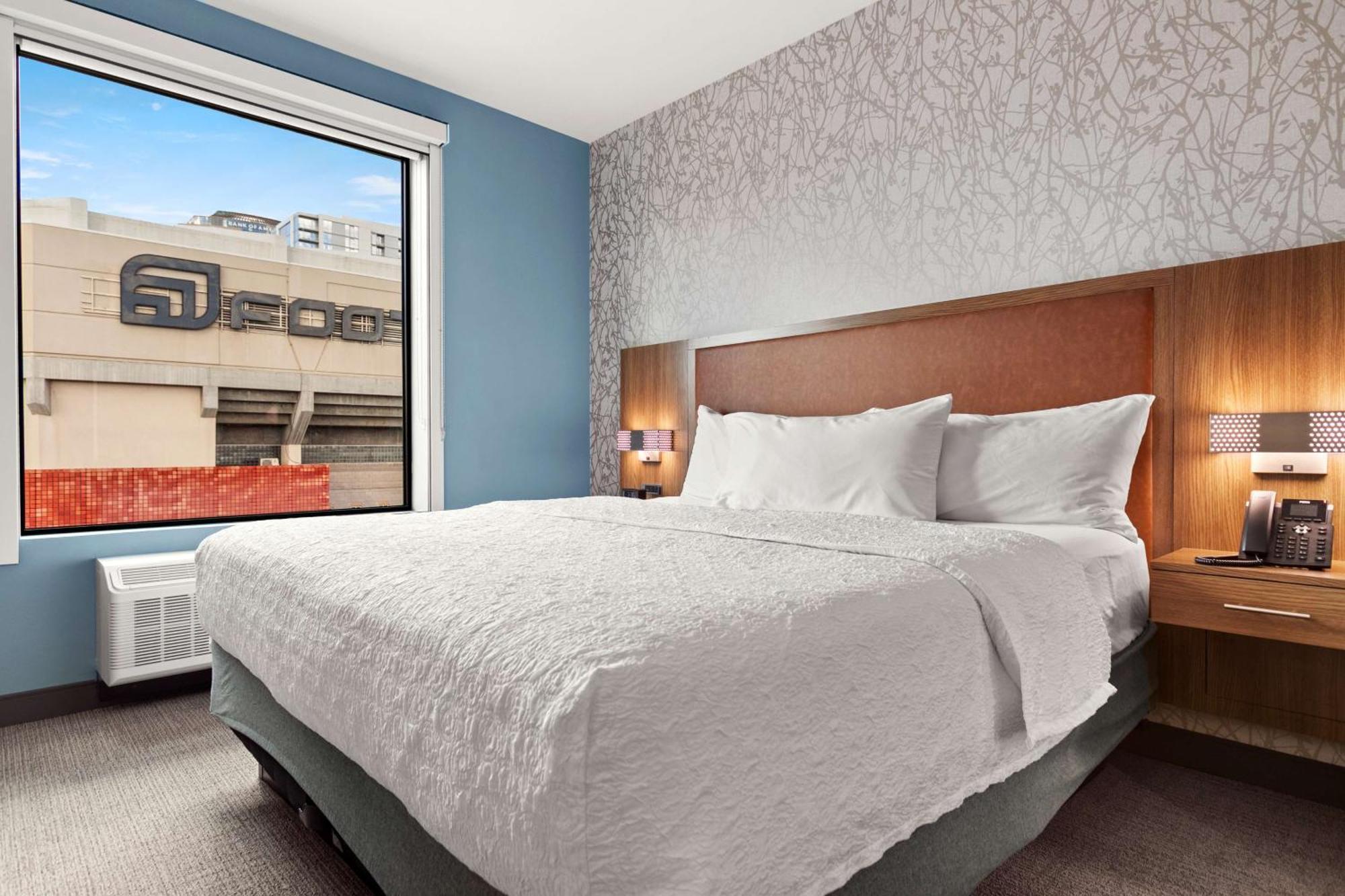 Home2 Suites By Hilton Phoenix Downtown ภายนอก รูปภาพ